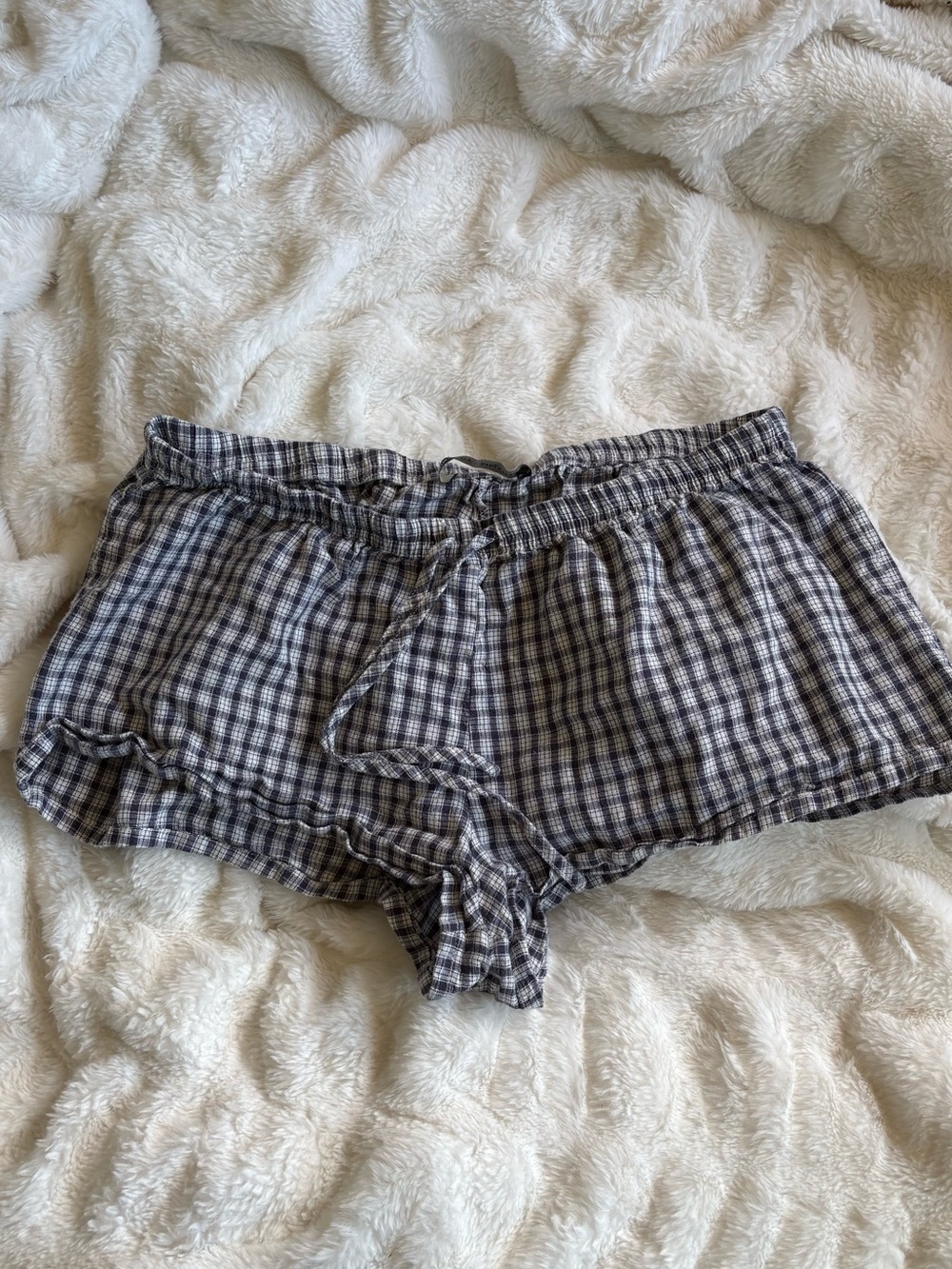 Brandy Melville Gray & White Plaid Ruffle Hem Sleep Shorts